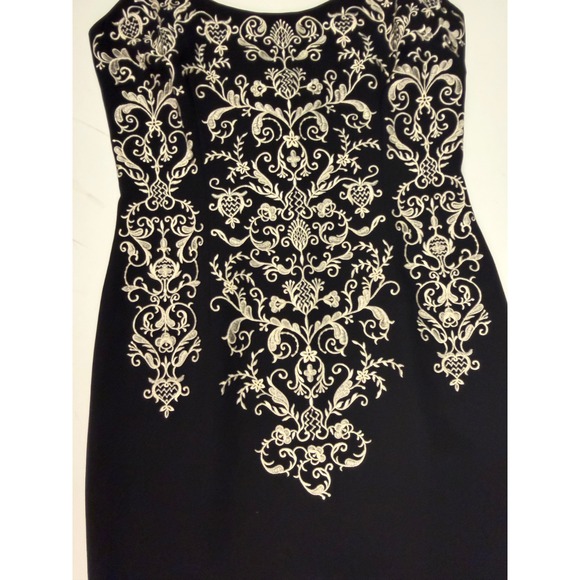 Black Embroidered Fitted Sheath Dress Spaghetti Beaded Straps 8 Cocktail Formal - Picture 5 of 10